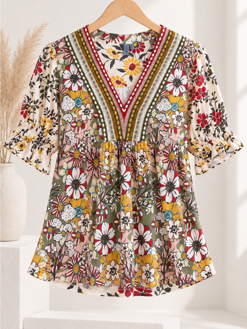 Bl-nk Stephanie Top Anthropologie, colorful floral bpattern V-neck trim blouse - Picture 2 of 5